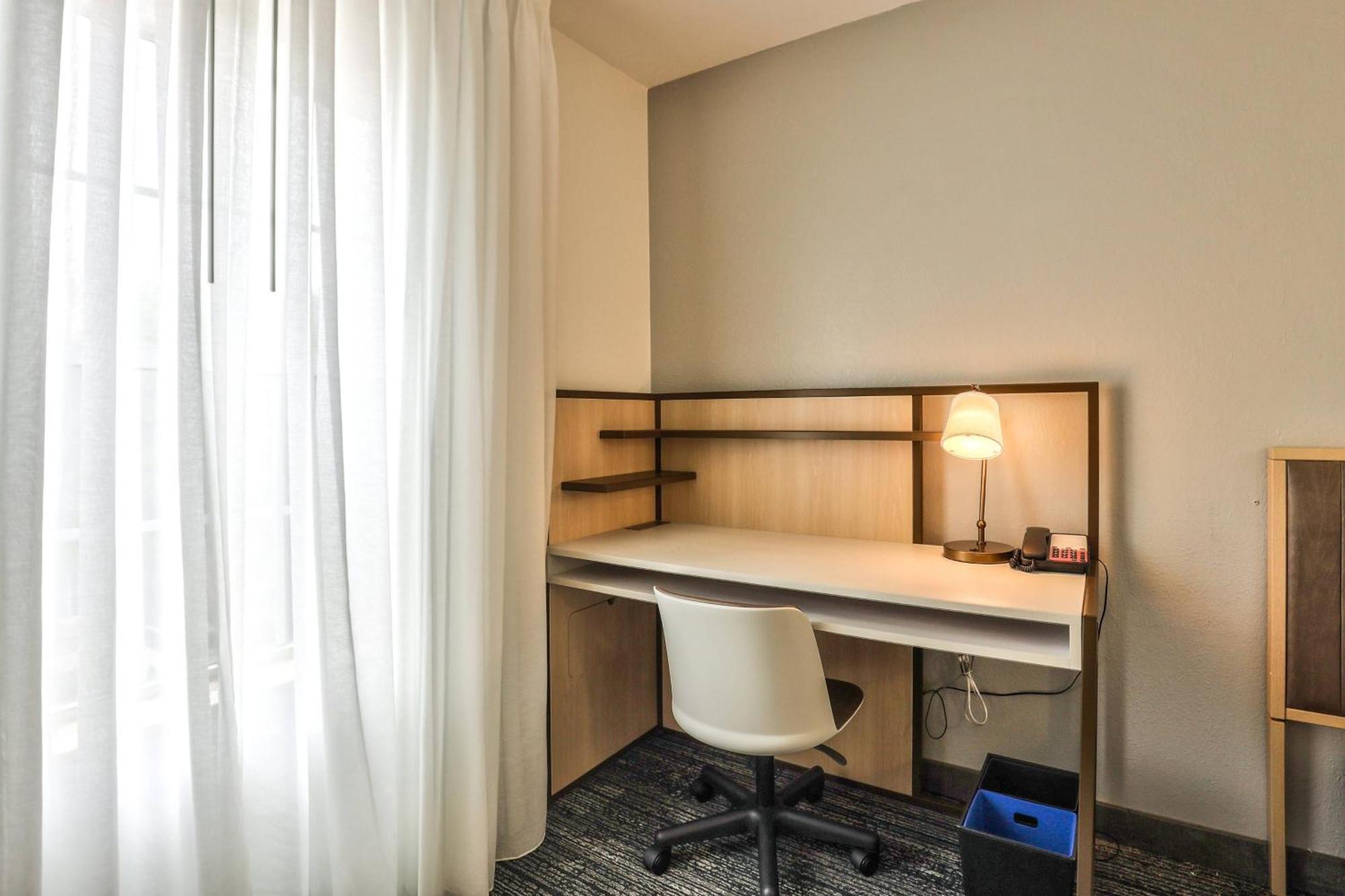 Alluxsuites At 1876, Ascend Hotel Collection Tallahassee Exteriör bild