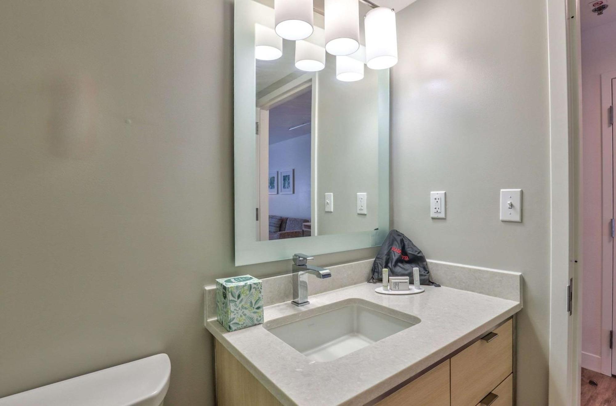 Alluxsuites At 1876, Ascend Hotel Collection Tallahassee Exteriör bild